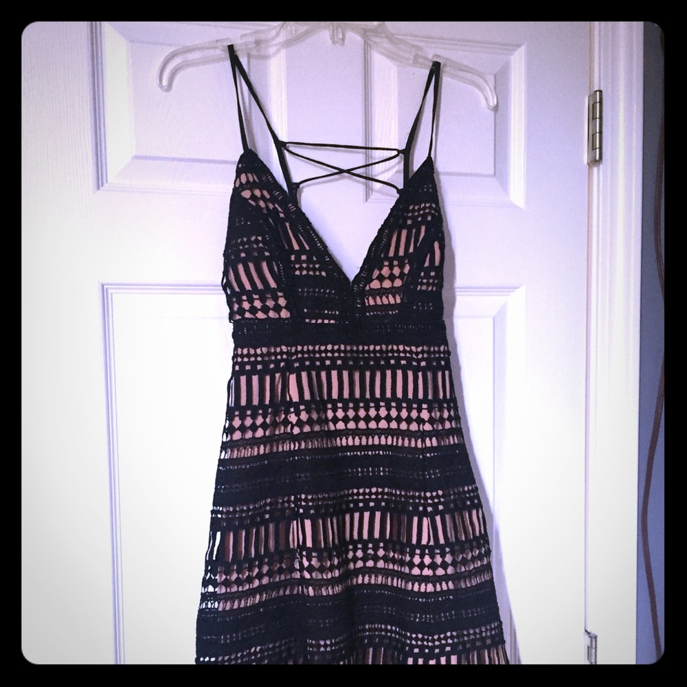 Black/Nude Mid dresss